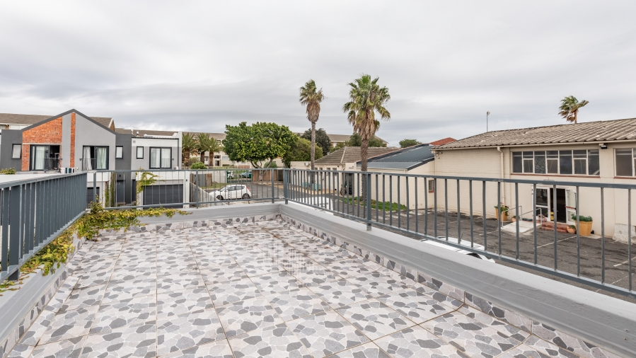 2 Bedroom Property for Sale in Tijgerhof Western Cape